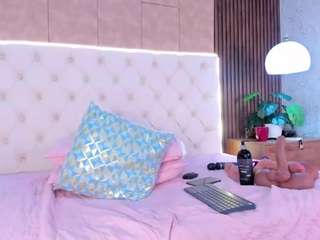 Amelia-Rossetti live webcam show