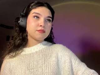 Live webcam model eleanorhyter on Soda Cams