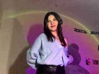 Live webcam model eleanorhyter on Soda Cams