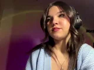 Live webcam model eleanorhyter on Soda Cams