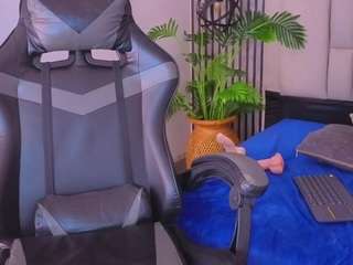 karamoss's CamSoda show and profile