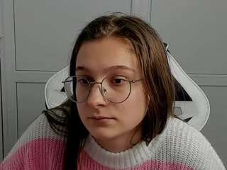 Live webcam model millykiss on Soda Cams