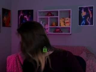 shinykaya's CamSoda show and profile