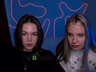 shinykaya's CamSoda show and profile