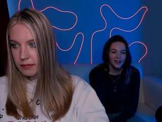 shinykaya's CamSoda show and profile