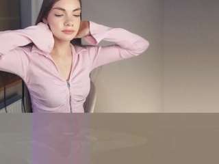 zelladezell's CamSoda show and profile