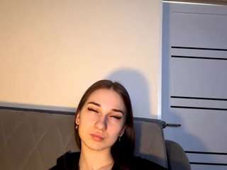 le modèle alexandriafushimi est en webcam porno dans un show sur le site camsoda, il possède les tags suivants: ass,spank,ass bouncing,pov,public,pussy,sexy,shaved pussy,skinny,solo,spanking,nature,squirter,strip,striptease,tattoos,tease,teen 18,twerk,yoga