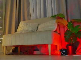 AnikaAA live webcam show