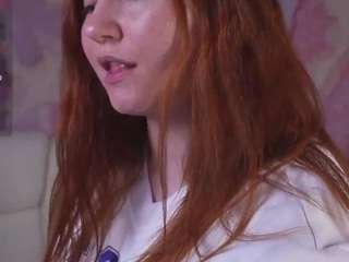 Live webcam model ashleyreds on Soda Cams