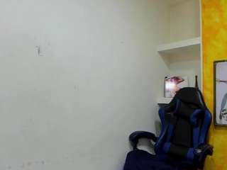 briana-kimm live webcam show