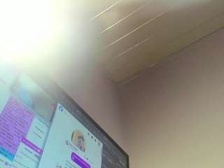 Briana-kimm live webcam show