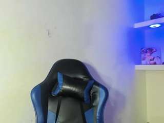 Briana-kimm live webcam show