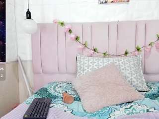 cloe-maisonn live webcam show