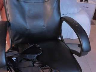 Live cam show with gaialewis