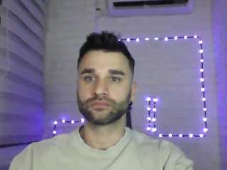 Slavavibes — LIVE on Camsoda