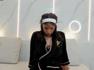 Live webcam model stefany-lure on Soda Cams