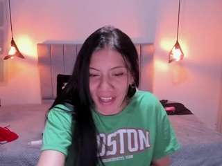 abril-fox Live Webcam on CamSoda