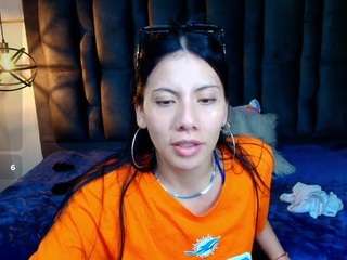 abril-fox