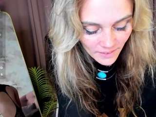 agathaGoddess live cam preview