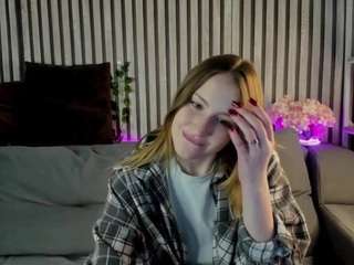 Live webcam model april-jacksonn on Soda Cams