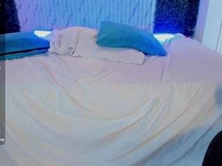 Live webcam model arianarousee on Soda Cams