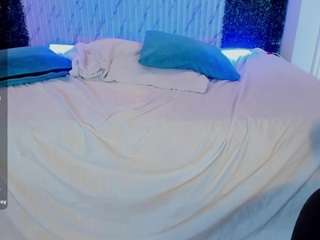 Live webcam model arianarousee on Soda Cams