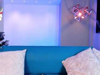 arianarousee live webcam show