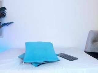 arianarousee live webcam show
