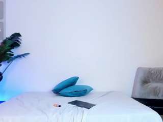arianarousee live webcam show