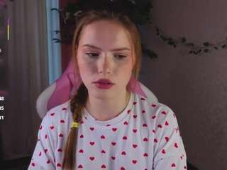 Live webcam model diana-brookss on Soda Cams