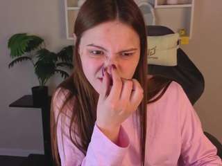 Live webcam model diana-brookss on Soda Cams