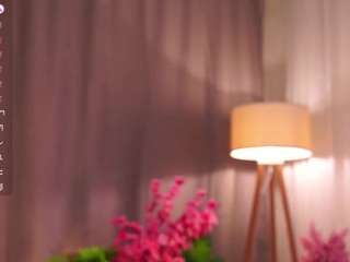 eleninieratko Live Webcam on CamSoda