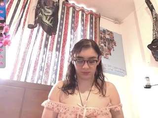 ellaa-honey webcam