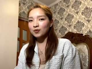 Live webcam model jenniferhomyak on Soda Cams