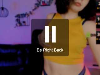 mia-mooon Live Webcam on CamSoda