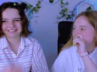 mia-mooon live webcam show