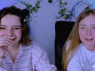 mia-mooon live webcam show