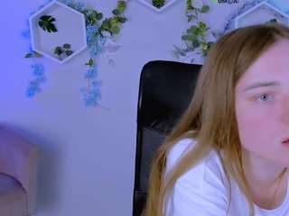 mia-mooon live webcam show