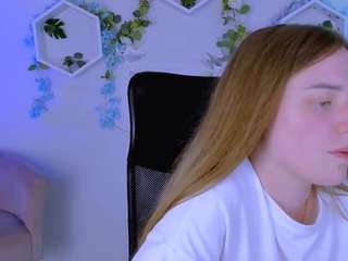 mia-mooon live webcam show