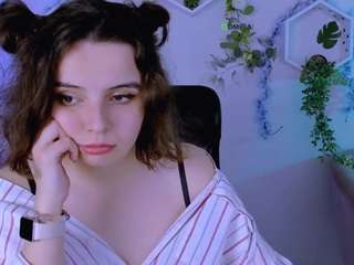 mia-mooon live webcam show