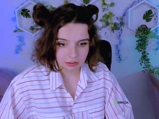 mia-mooon live webcam show