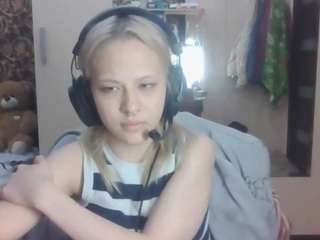 peggyvoskamp's CamSoda show and profile