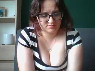 Live cam show with sensualParis