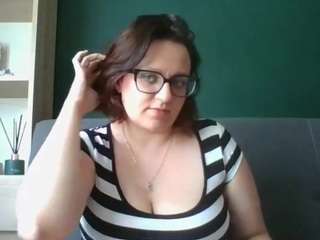 sensualparis live webcam show