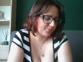 sensualparis live webcam show