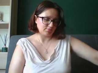 sensualParis live webcam show