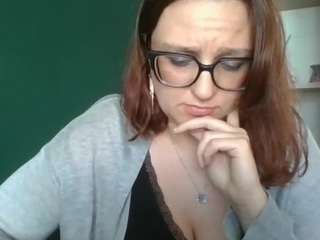 sensualParis live cam preview