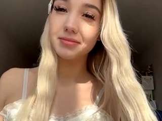 victorinavasquez Live Webcam on CamSoda