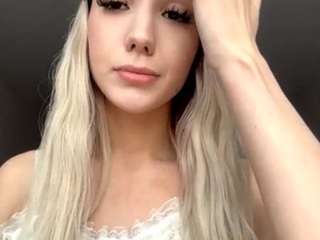 victorinavasquez Live Webcam on CamSoda