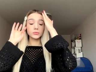 Live webcam model victorinavasquez on Soda Cams